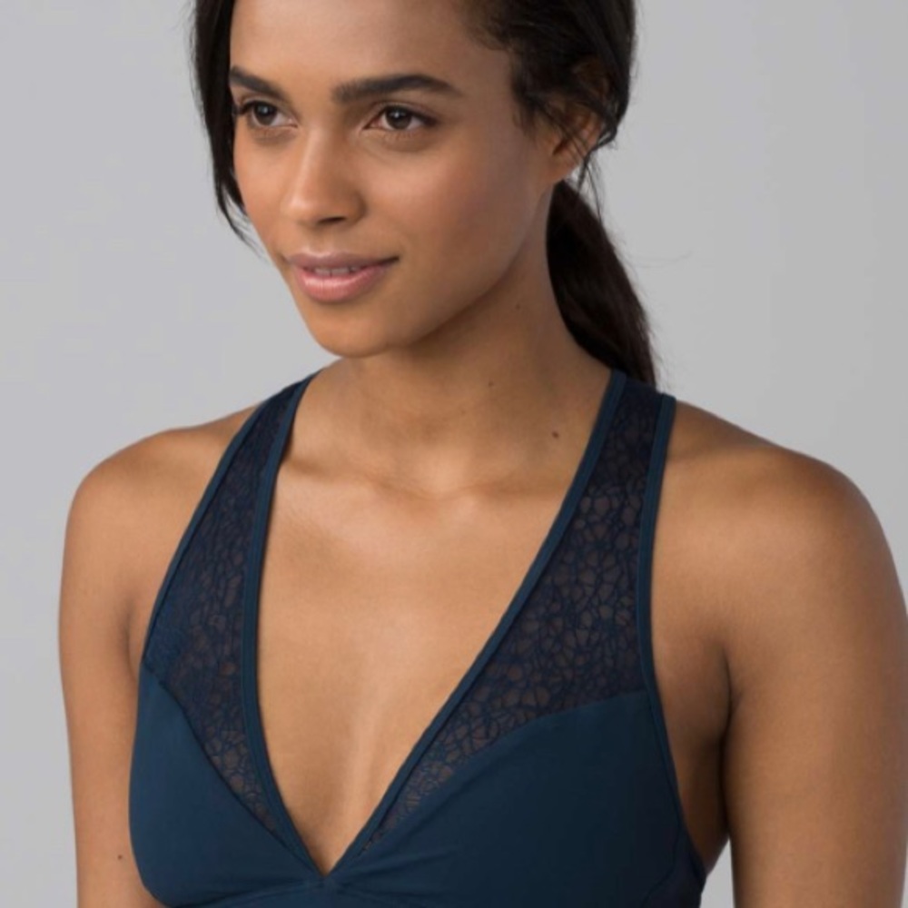 Lululemon Twist & Train Bra Jaded - Picture 2 of 7